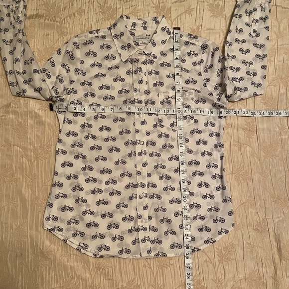 Liz Claiborne button up shirt bike print - Picture 5 of 7